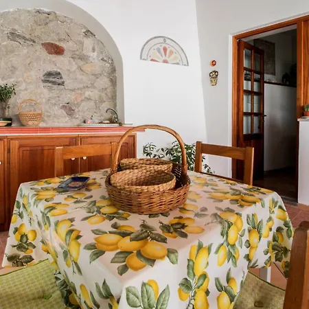 Apartment Casa Oleandro Canneto (Lipari)